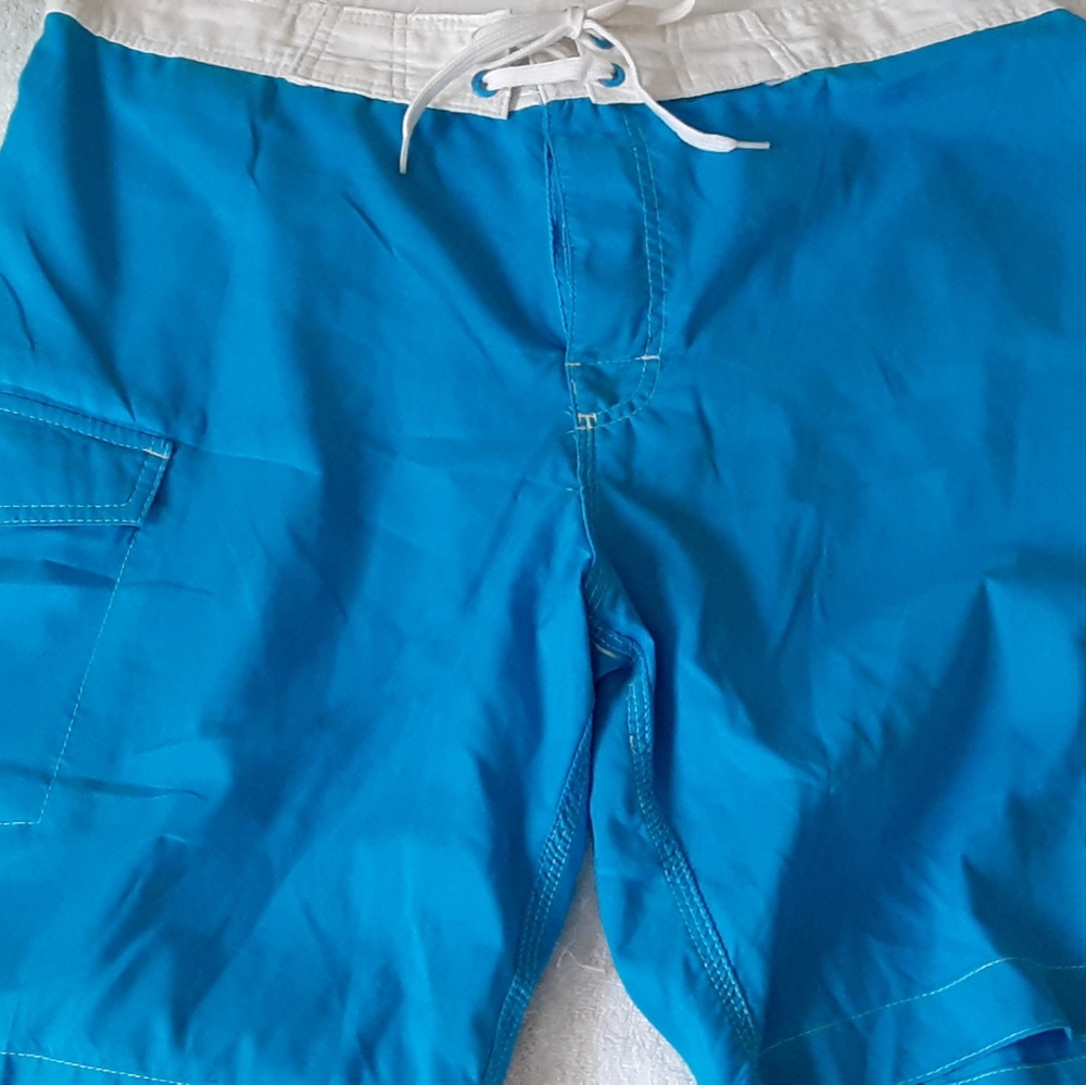 Men's size large Old Navy swim trunks